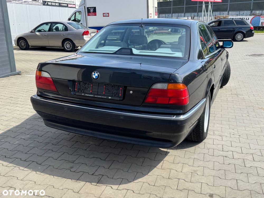 BMW Seria 7 - 7