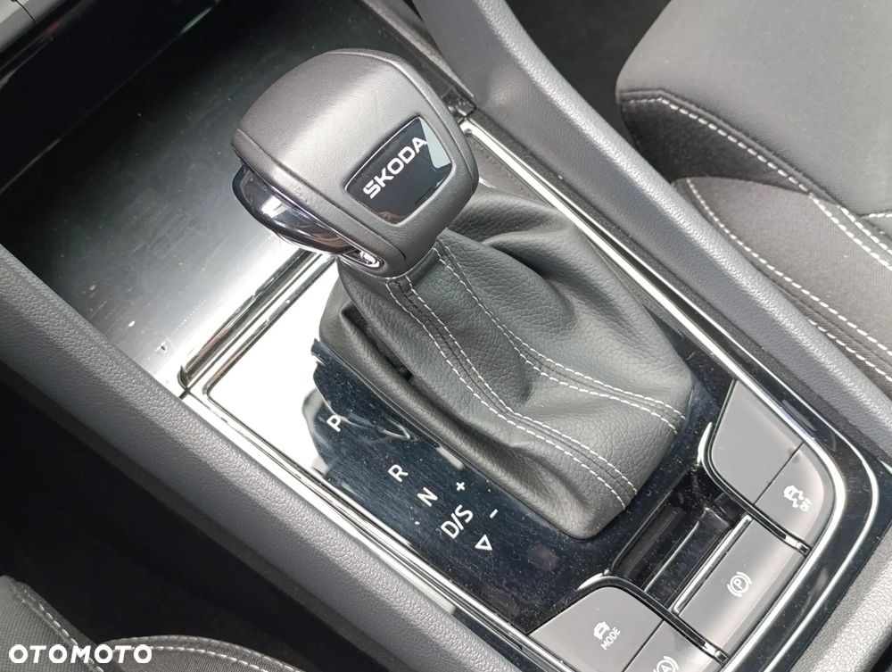 Skoda Karoq 1.5 TSI ACT Sportline DSG - 40