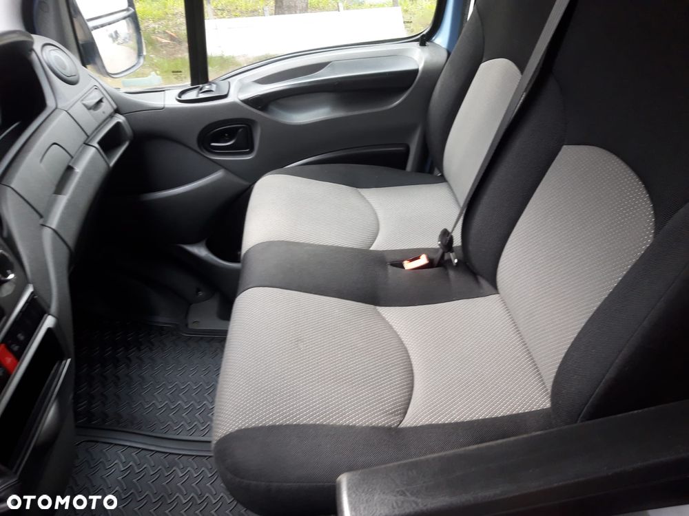 Iveco daily Super Stan tylko 270 tyś km - 21