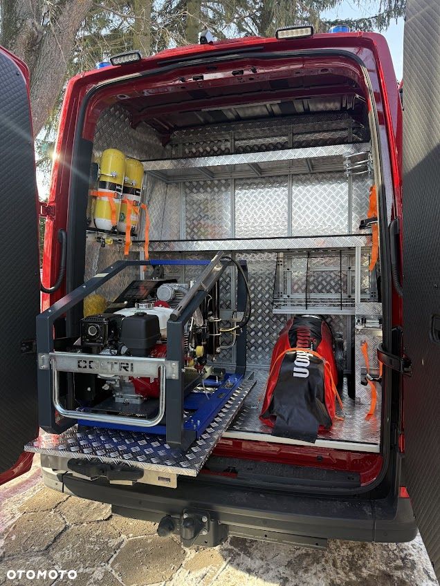 Mercedes-Benz Sprinter 4x4 Strażacki Pożarniczy, 9 osób - 10