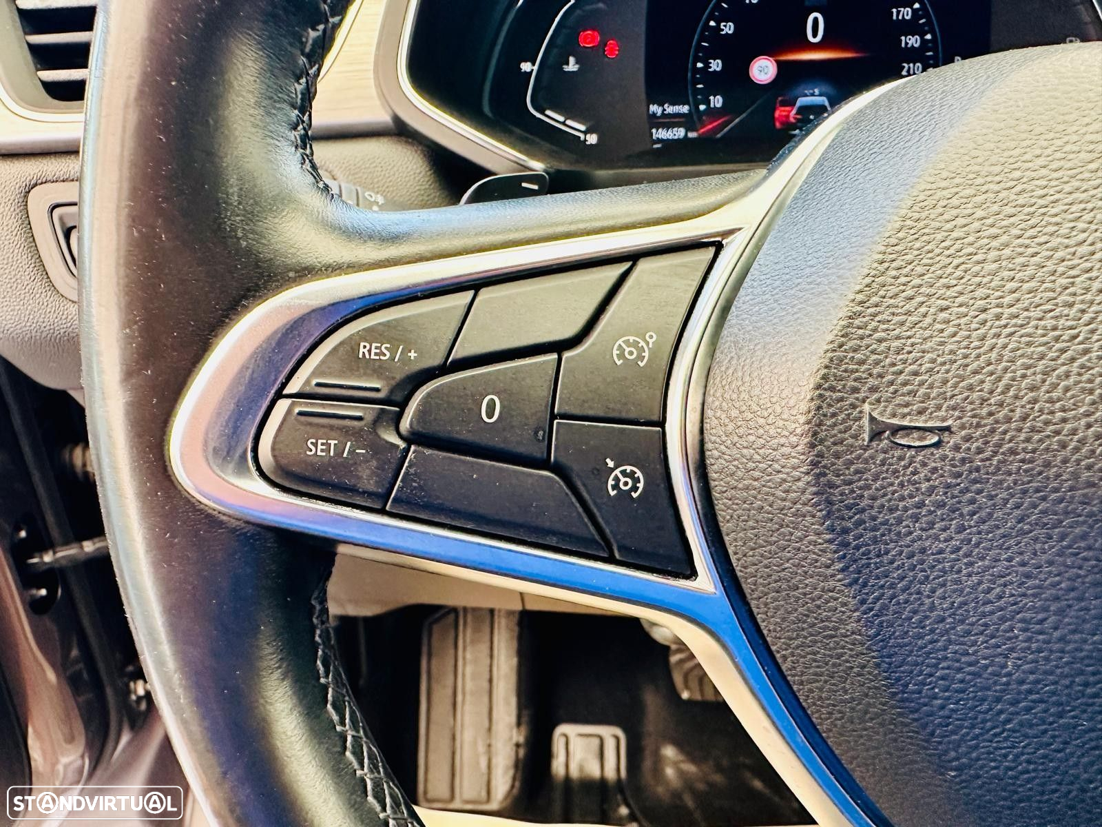 Renault Captur 1.5 dCi Exclusive EDC - 14
