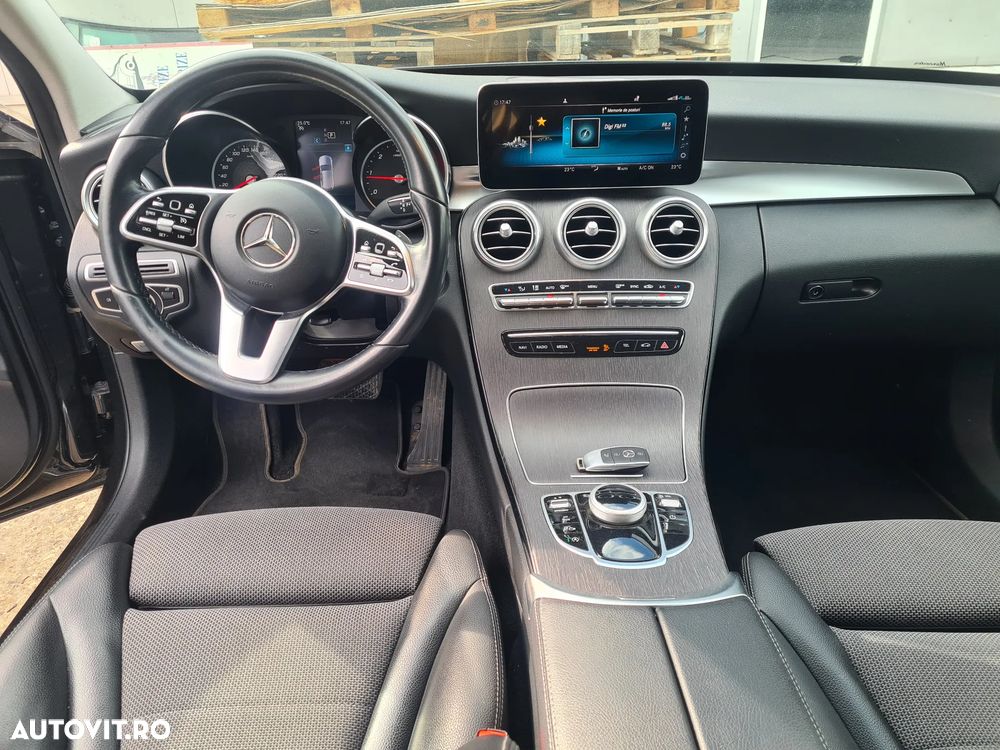 Mercedes-Benz C 220 d T-Modell Aut - 1