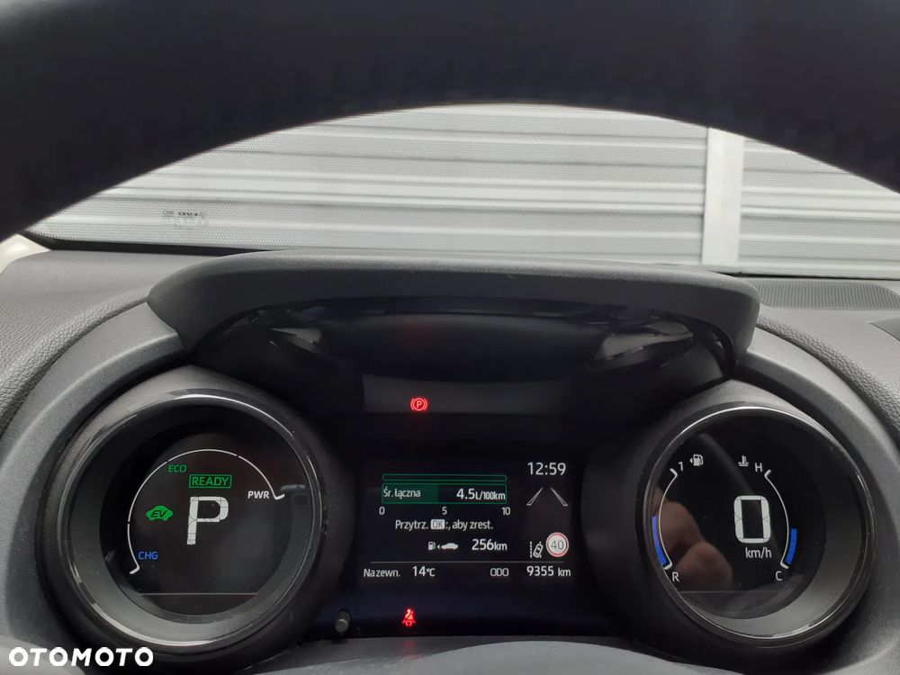 Toyota Yaris Hybrid 1.5 Executive - 10