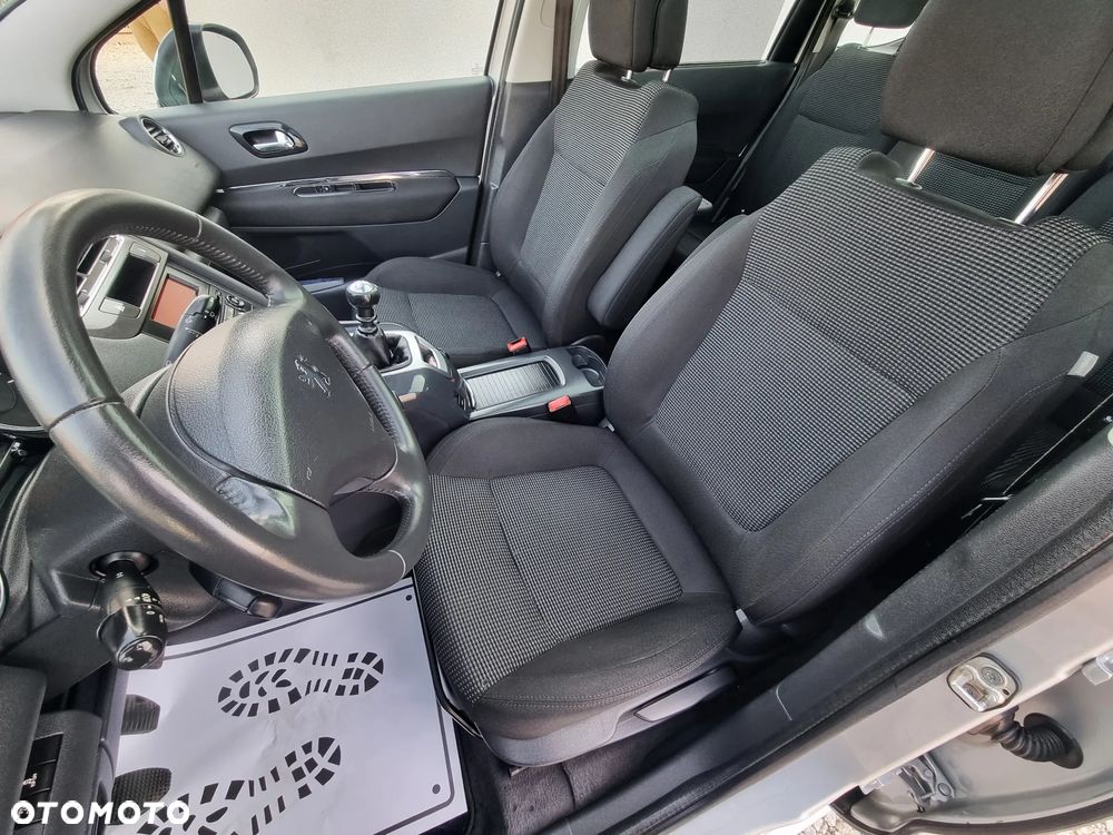 Peugeot 5008 1.6 HDi Premium - 10