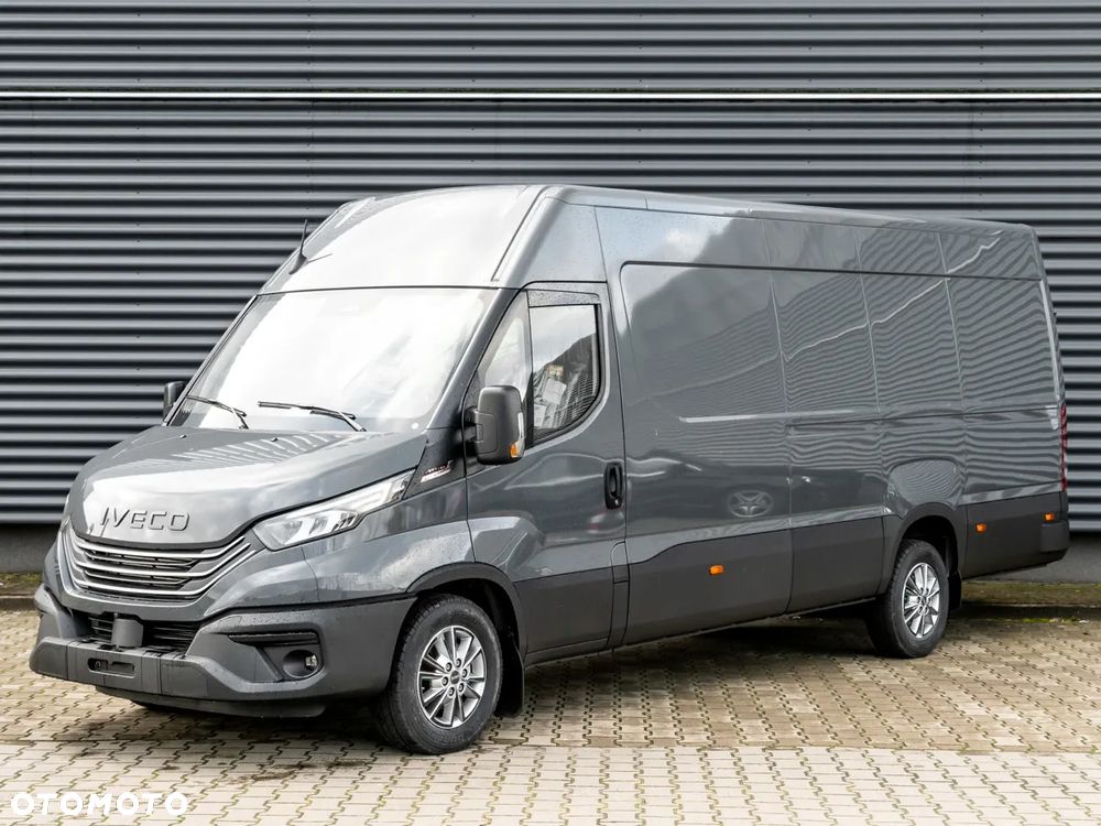 Iveco Daily 35S18HA8V 3.0 L4H2 - 2