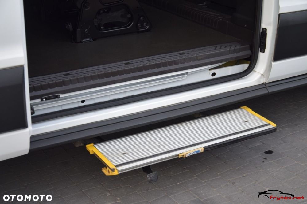 Ford Transit - 25