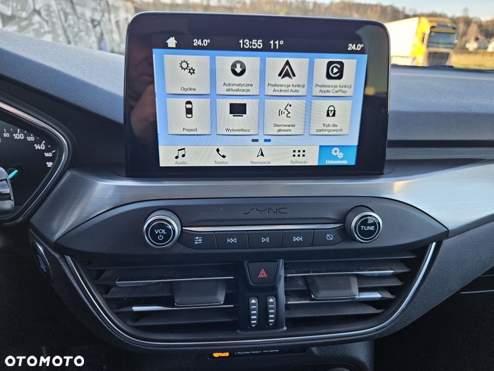 Ford Focus 2.0 EcoBlue Start-Stopp-System TITANIUM - 32