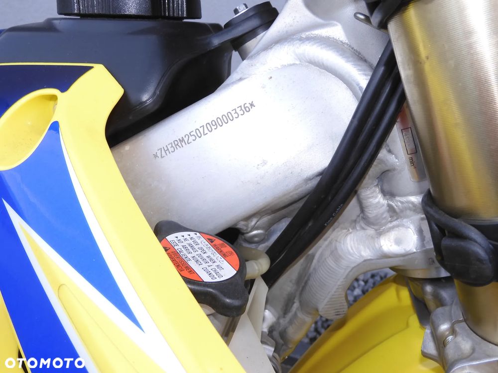 Suzuki RM-Z - 12