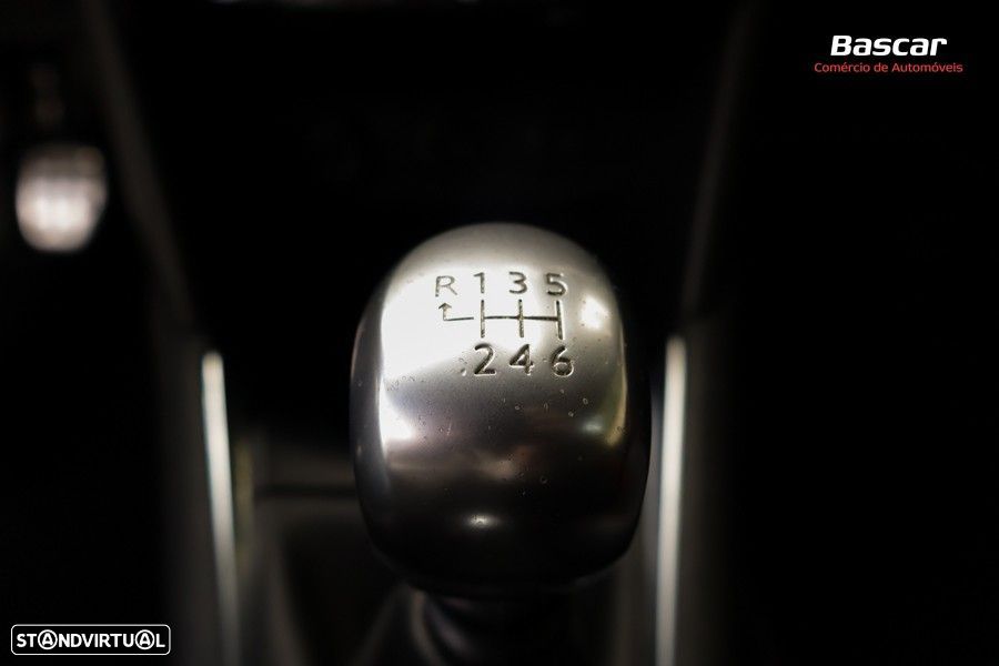 Peugeot 208 1.6 THP GTi - 50