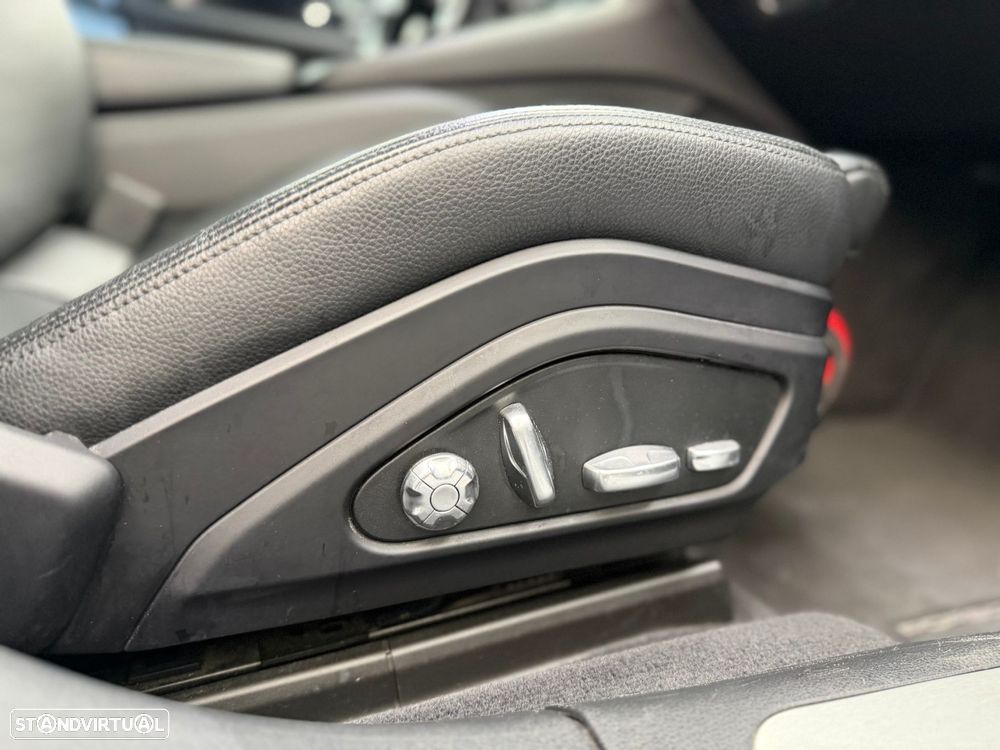 Porsche Panamera 4 E-Hybrid Executive - 23