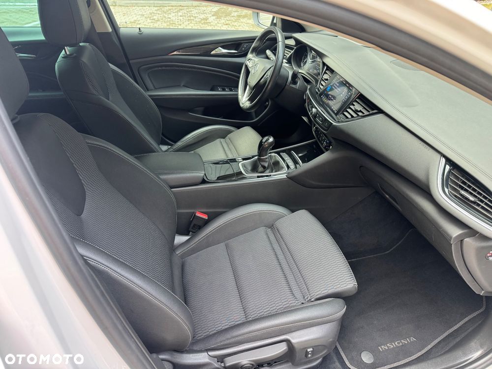 Opel Insignia 2.0 CDTI Cosmo S&S - 22