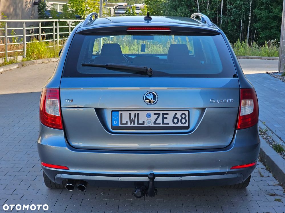 Skoda Superb 2.0 TDI Exclusive - 3