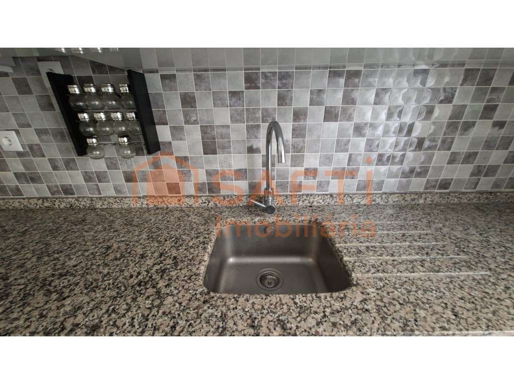 T1 Semi Mobilado - Laranjeiro - Almada - Grande imagem: 4/25