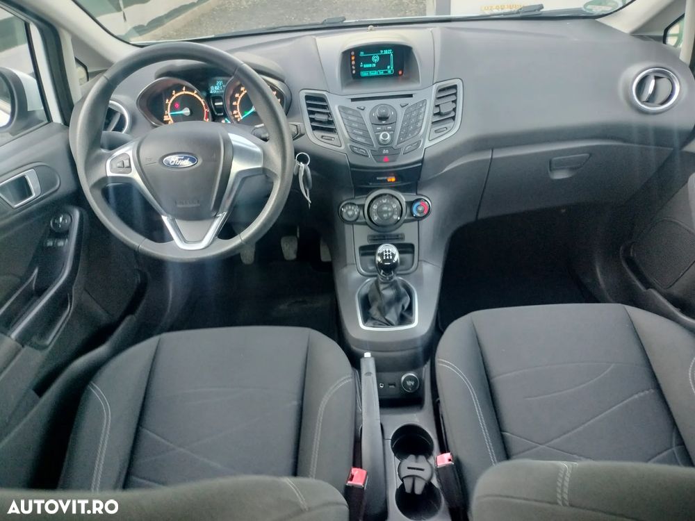 Ford Fiesta - 5