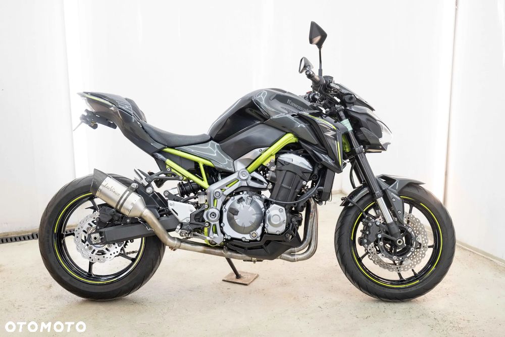 Kawasaki Z 900 - 5
