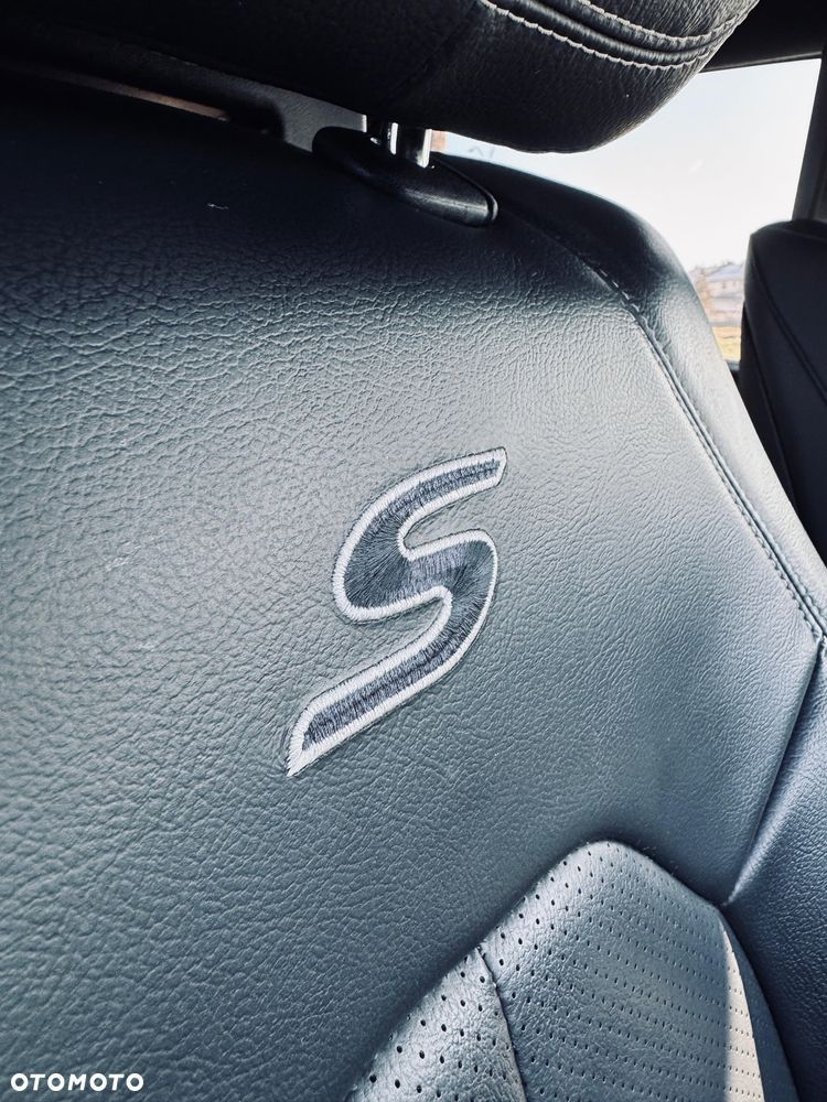 Chrysler Pacifica - 24