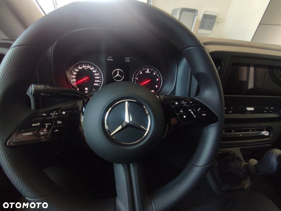 Mercedes-Benz Vito - 13