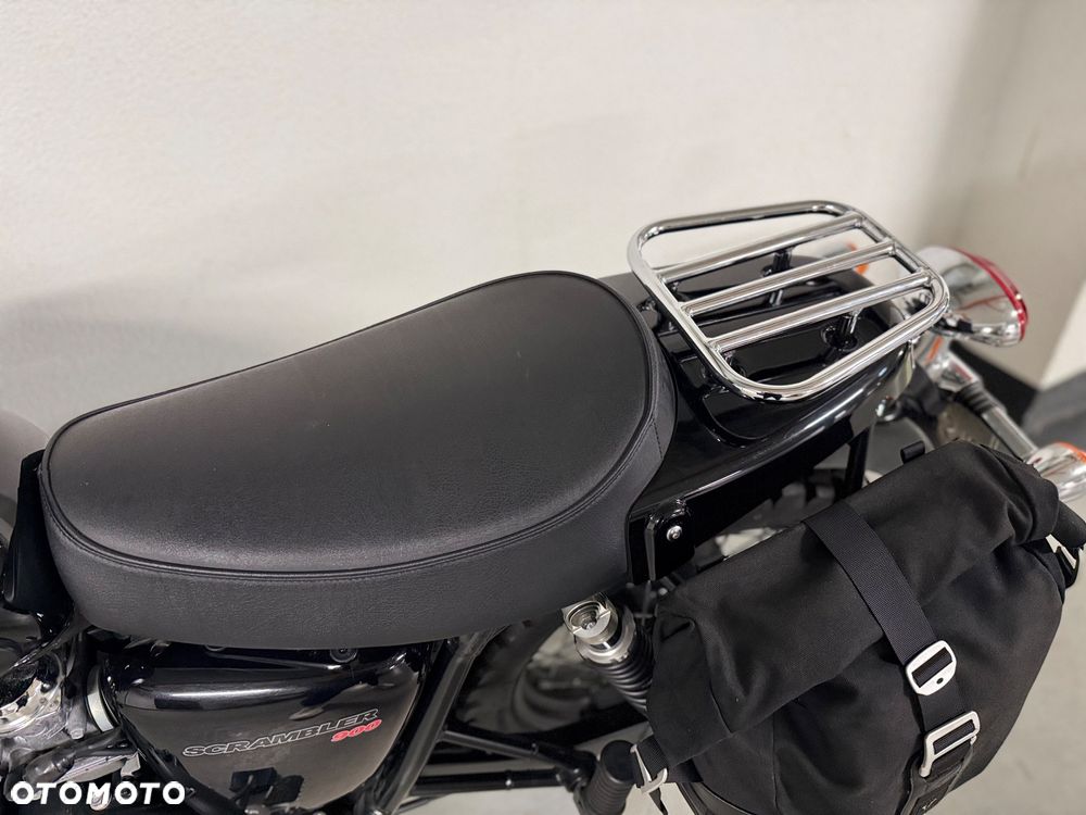 Triumph Scrambler - 10
