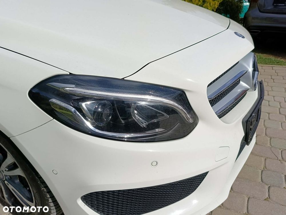 Mercedes-Benz Klasa B 200 (CDI) d 4Matic 7G-DCT AMG Line - 7