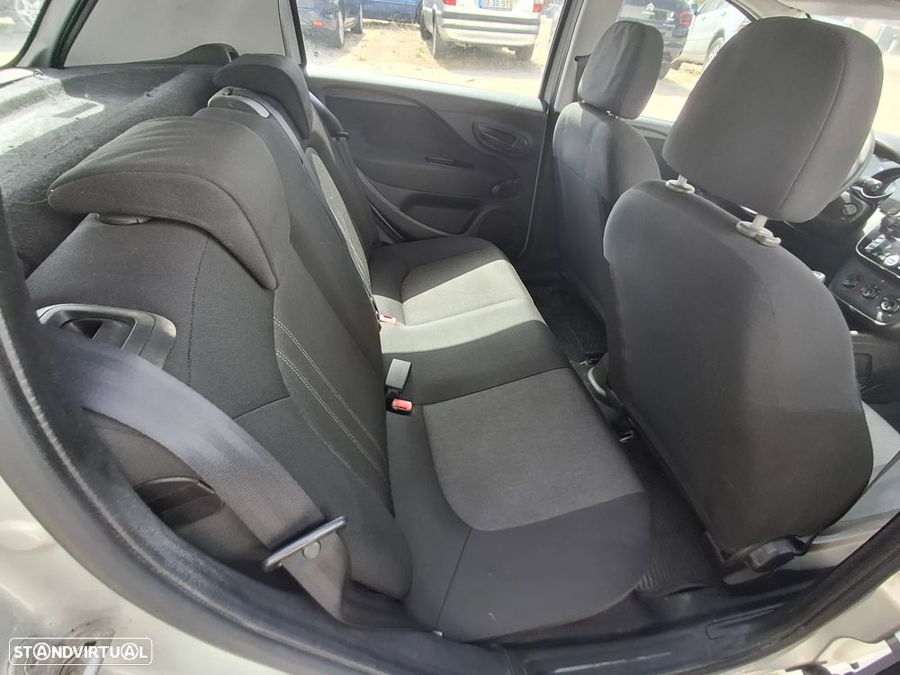 Fiat Grande Punto - 12