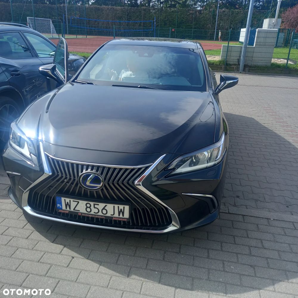Lexus ES 300h Style Edition - 1