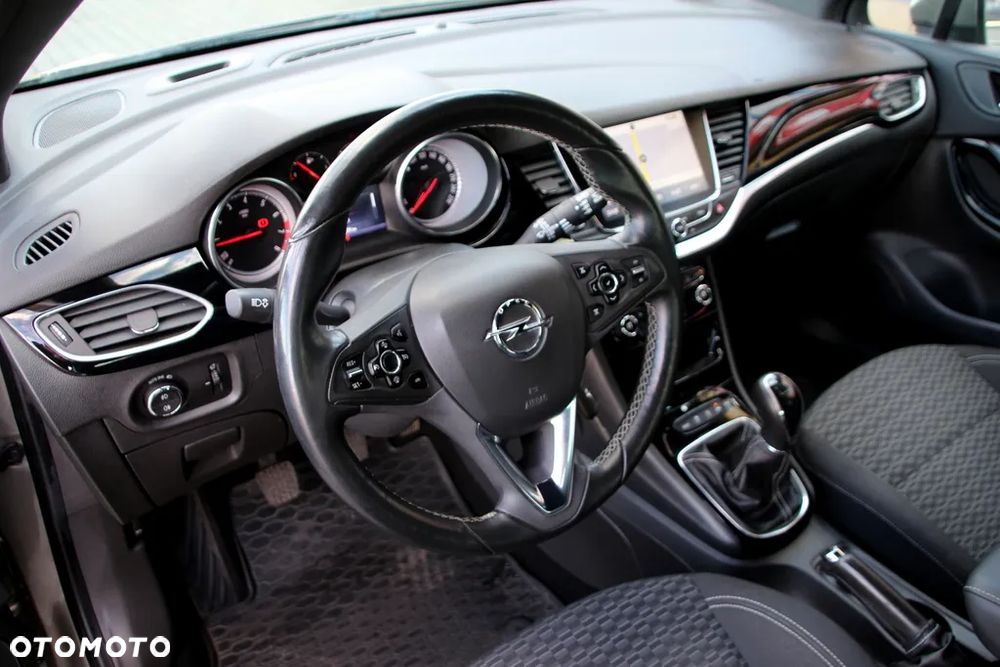 Opel Astra 1.4 Turbo Business - 22