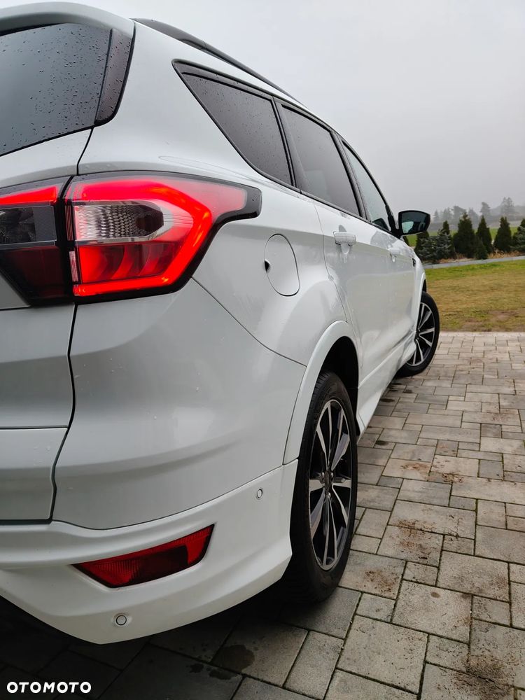 Ford Kuga 2.0 TDCi FWD ST-Line - 17