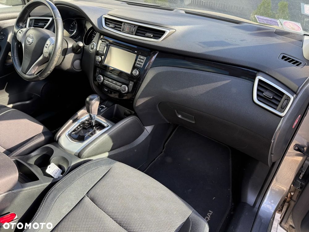 Nissan Qashqai 1.2 DIG-T Xtronic ACENTA - 16