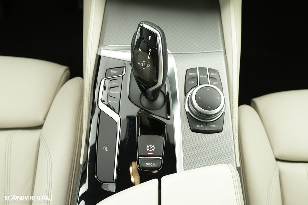 BMW 520 d Pack M Auto - 18