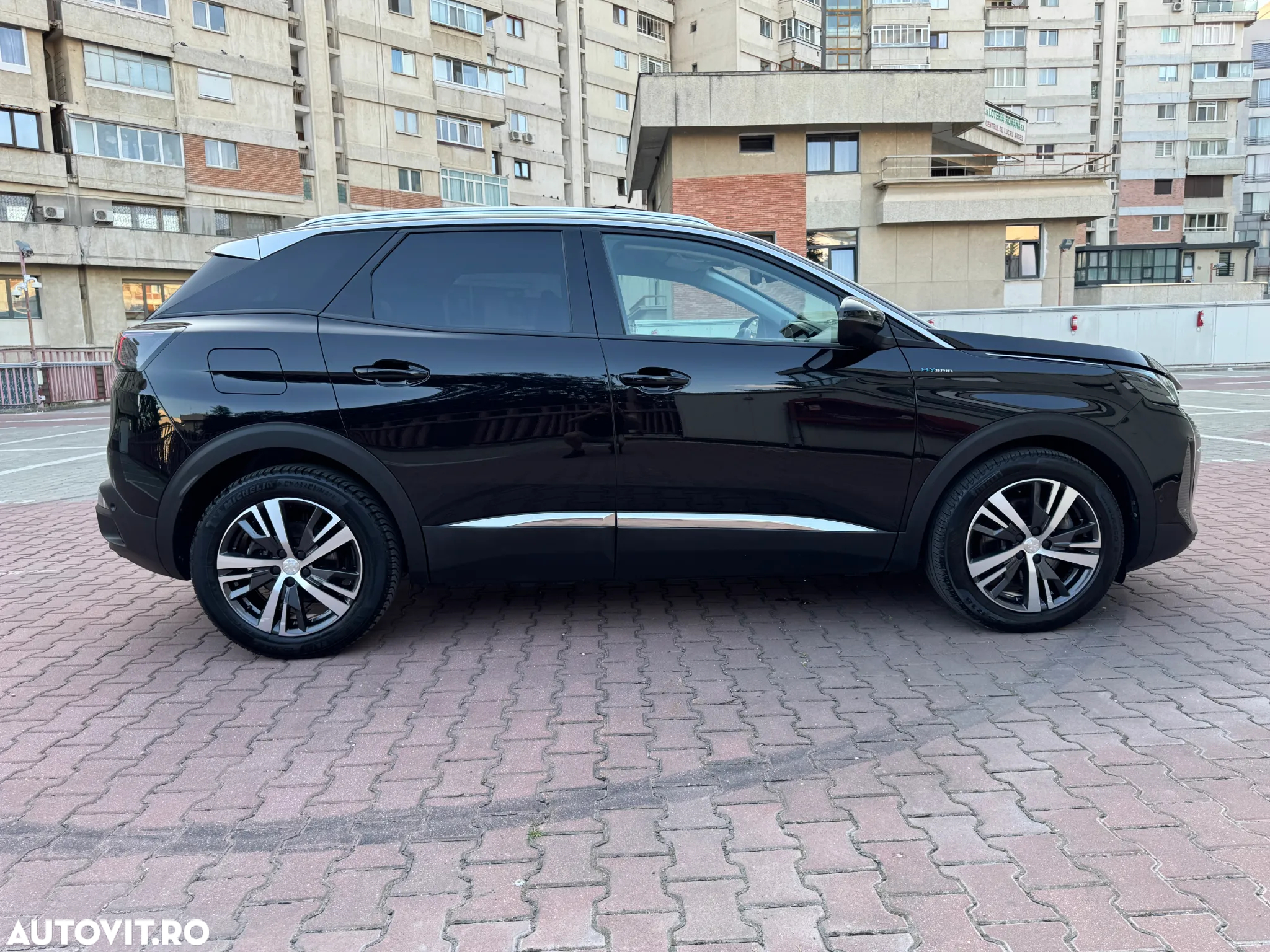 Peugeot 3008 Plug-In Hybrid 225 e-EAT8 Allure Pack - 32