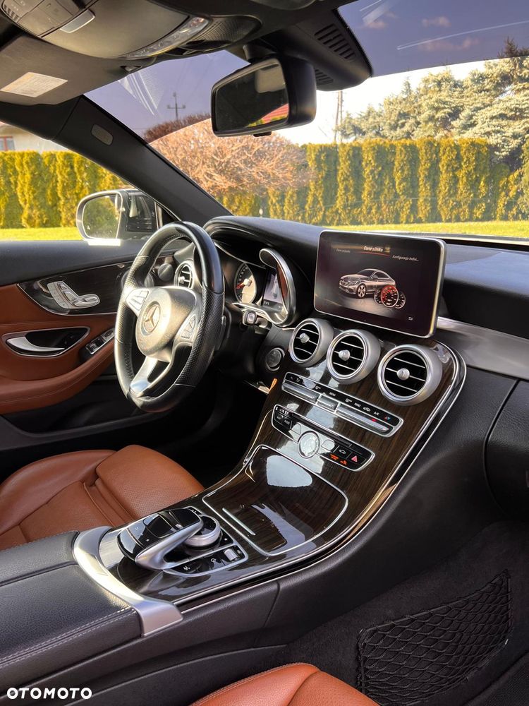 Mercedes-Benz Klasa C 300 9G-TRONIC AMG Line - 1