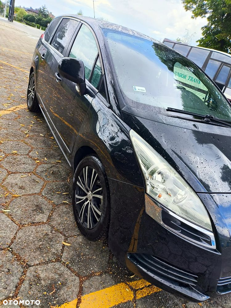 Peugeot 5008 - 3