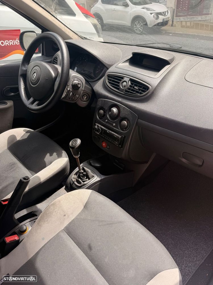 Renault Clio 1.5 dCi Dynamique S - 7
