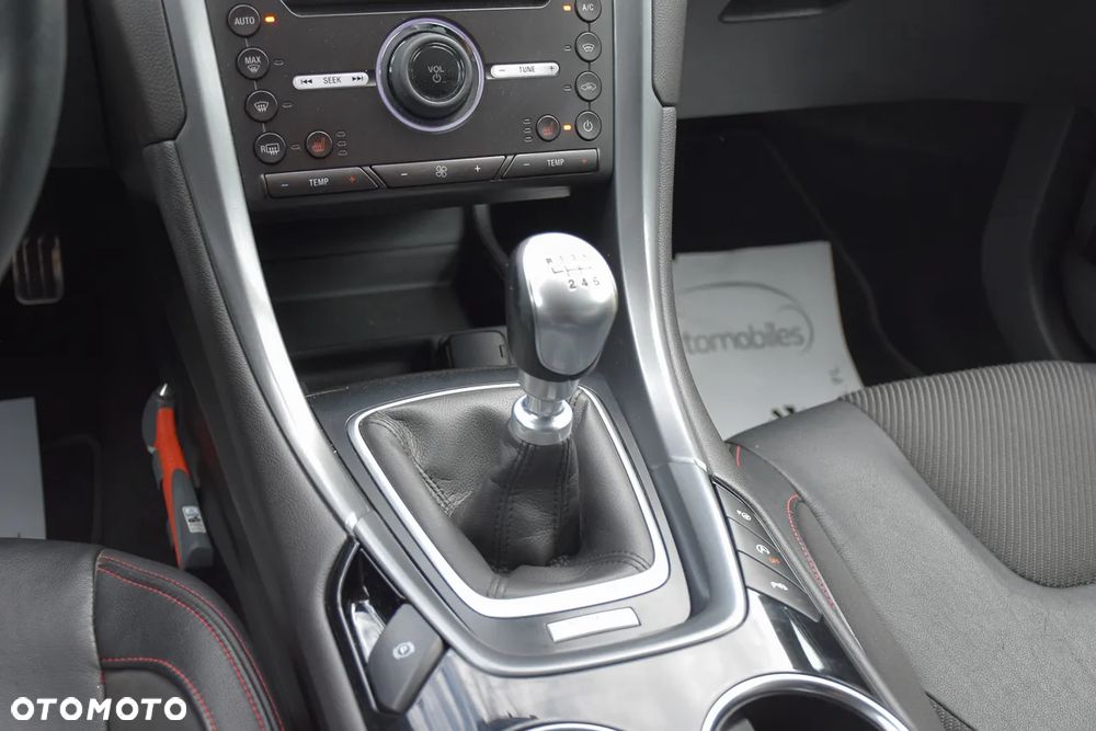 Ford Mondeo 1.5 EcoBoost STart-Stopp ST-Line - 32