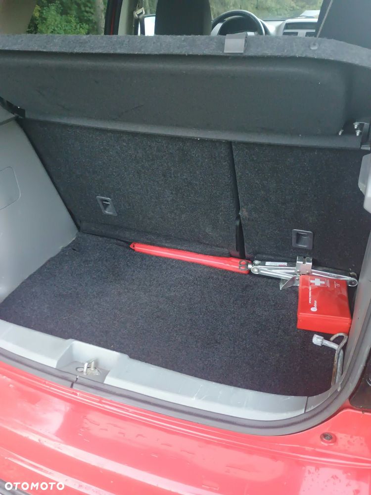 Suzuki SX4 - 10