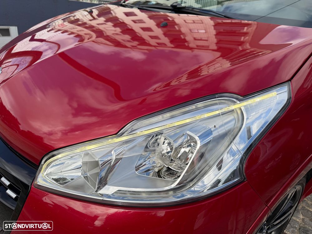 Peugeot 208 1.6 e-THP GTi by Sport - 18