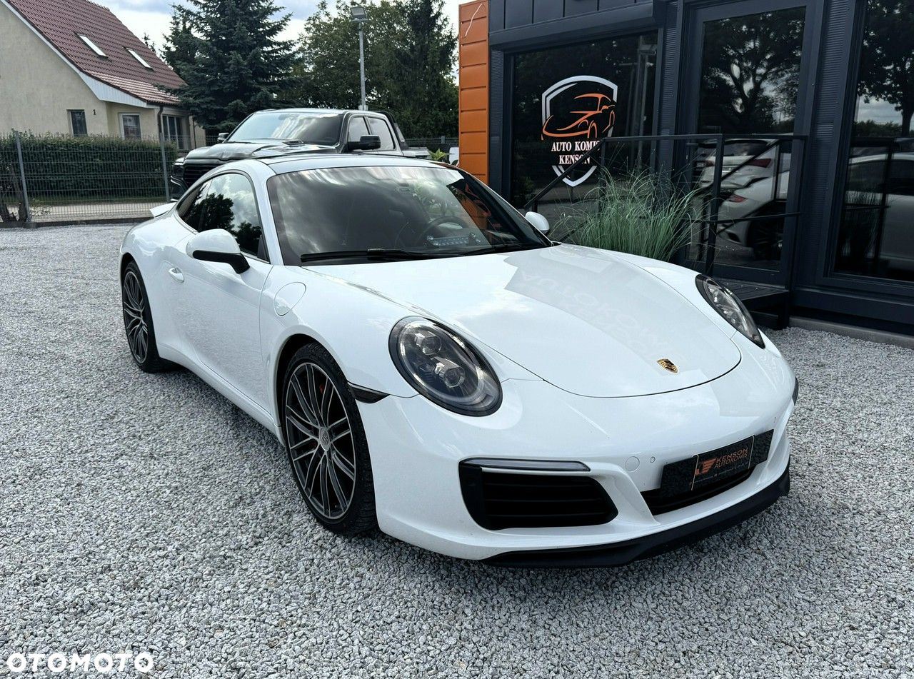 Porsche 911 Carrera - 2