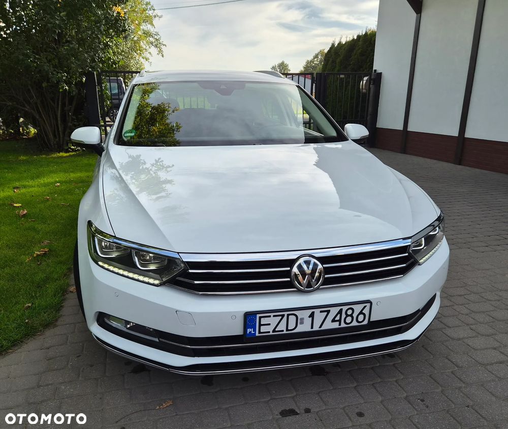 Volkswagen Passat - 16