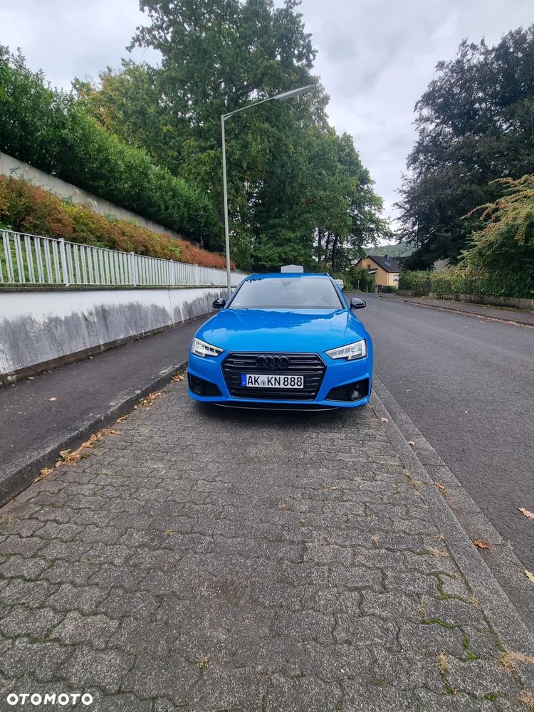 Audi A4 - 8