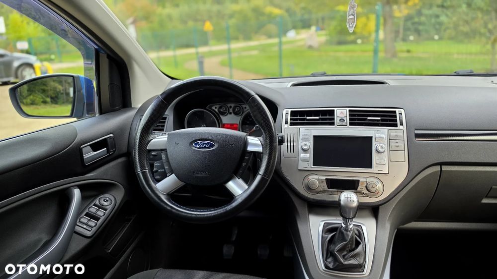 Ford Kuga - 35