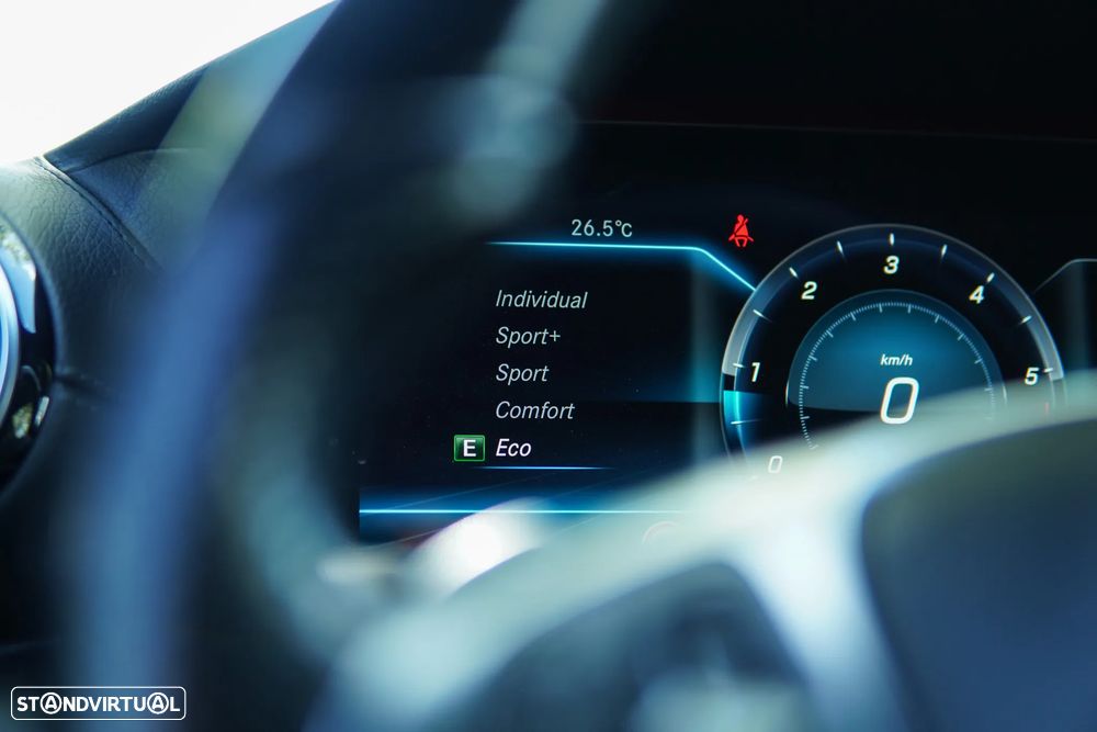 Mercedes-Benz E 220 d AMG Line - 25