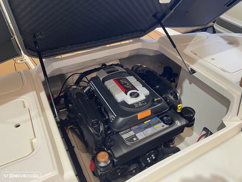 Chaparral 23 SSI - 16