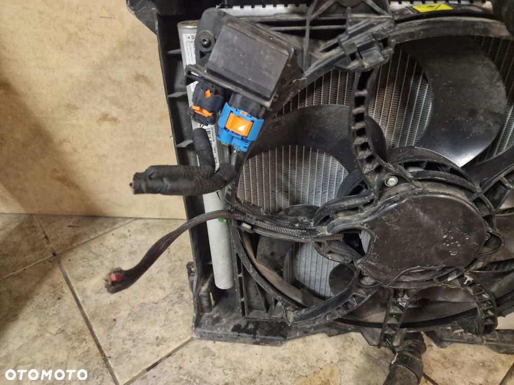 pas przedni komplet chłodnic opel corsa f demontaż - 3