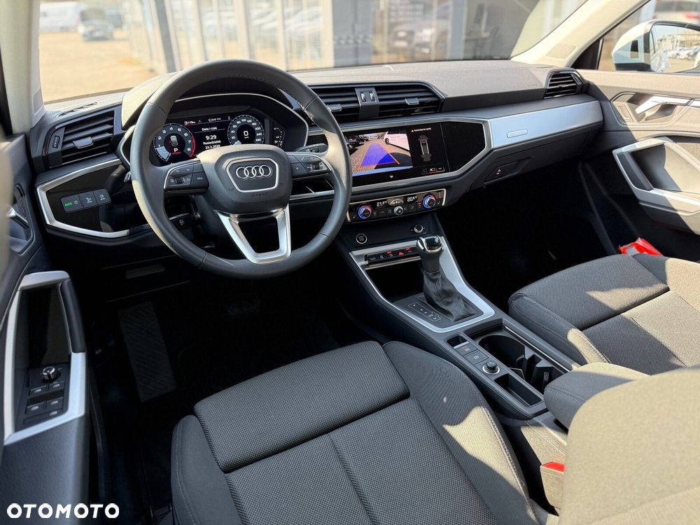Audi Q3 Sportback - 25