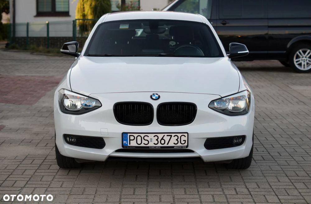 BMW Seria 1 118d Sport Line - 3