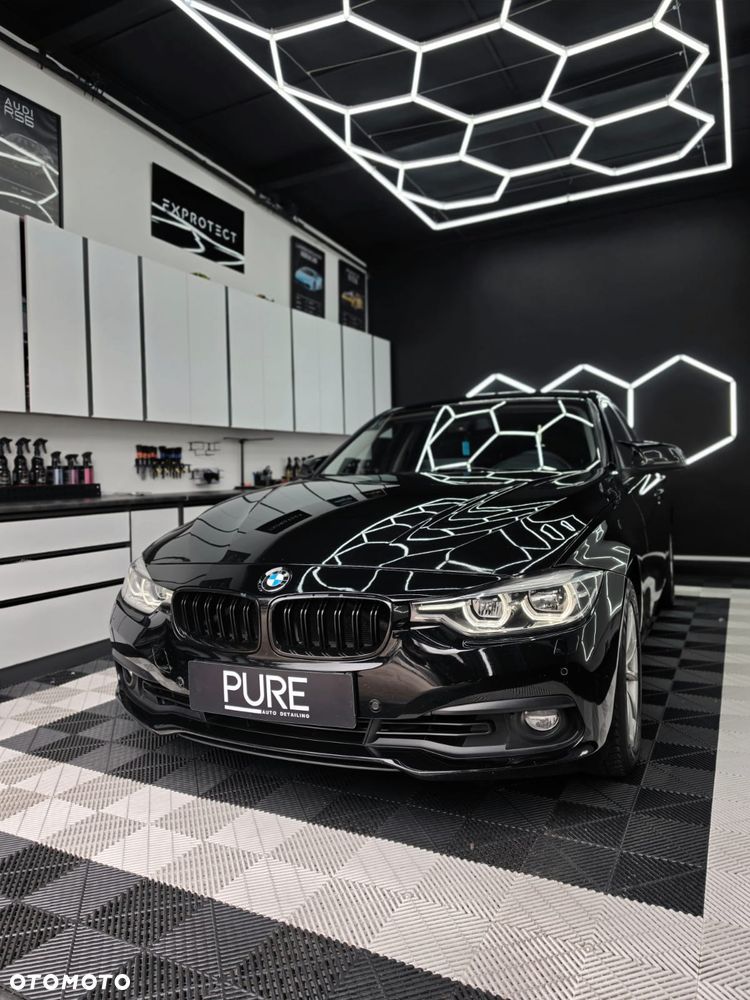 BMW Seria 3 320i - 14