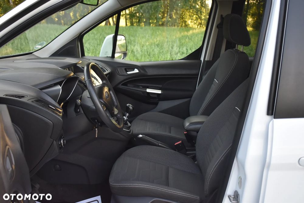 Ford Tourneo Connect - 26