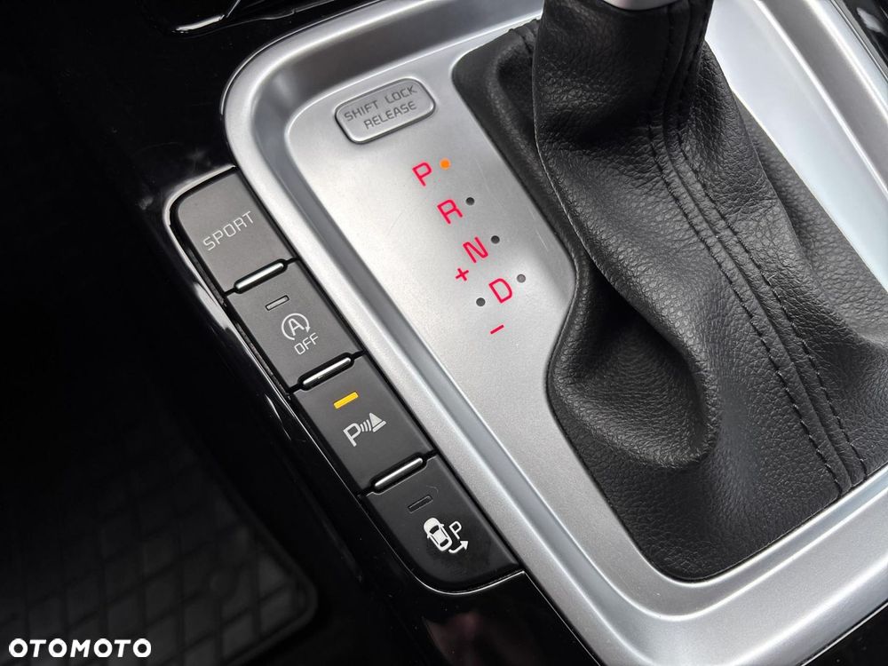 Kia XCeed 1.6 T-GDI Business Line DCT - 22