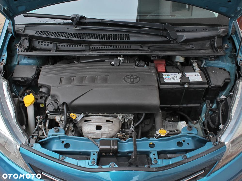 Toyota Yaris 1.33 VVT-i Executive - 26