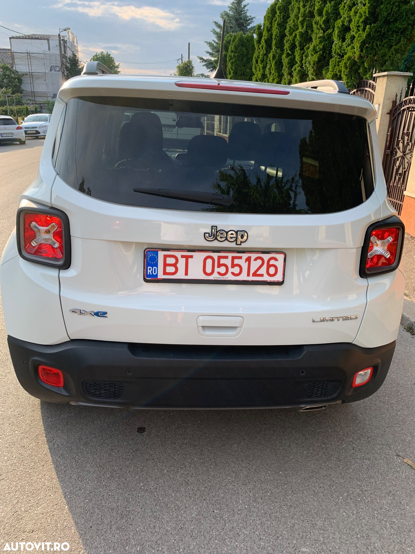Jeep Renegade 1.3 T-GDI 4xe PLUG-IN Hybrid Automatik Summit - 5